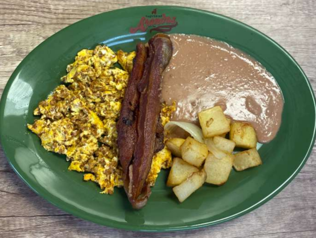 Huevos con Chorizo.