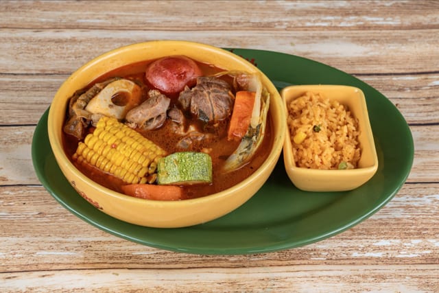 Caldo de Res.