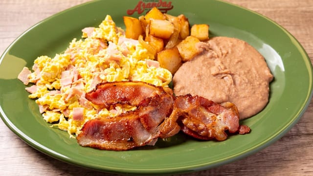 Huevos con Jamón.
