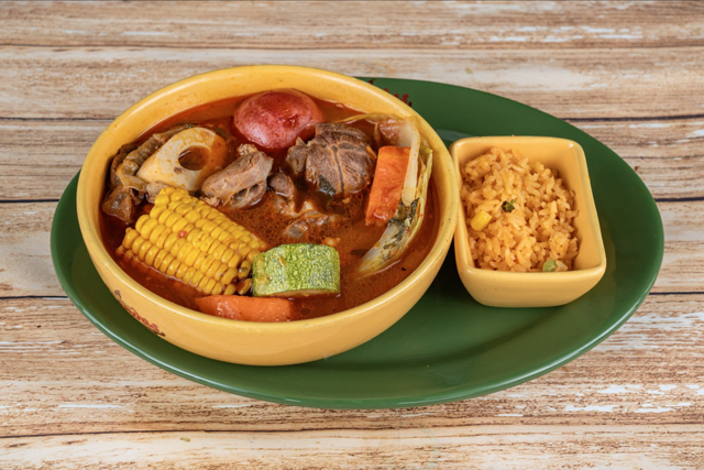 Caldo De Res.