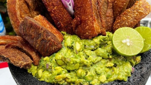 Guacamole Chicharron.