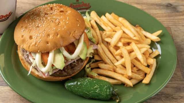 Hamburguesa Mexicana.