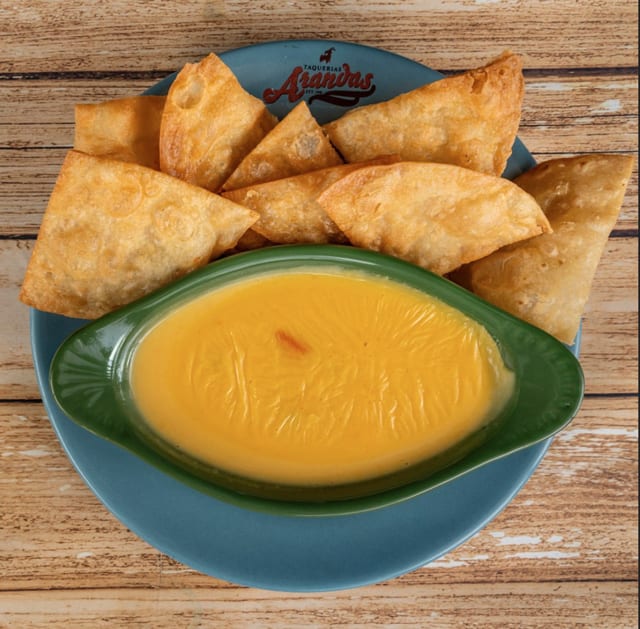 Chile con Queso.
